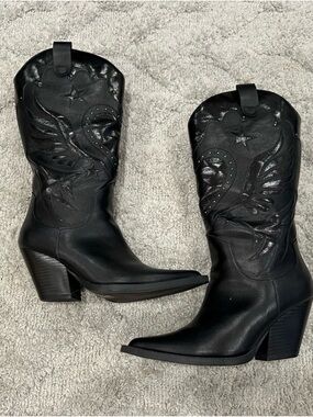 Women's Black Western Heeled Boots with Embossed Star Detail
